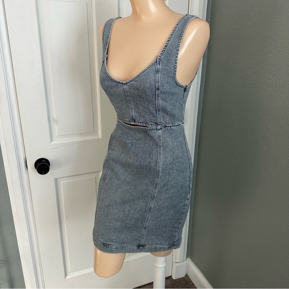 LULU’S CHARMING EDGE DENIM CUTOUT MINI DRESS - Picture 8 of 12
